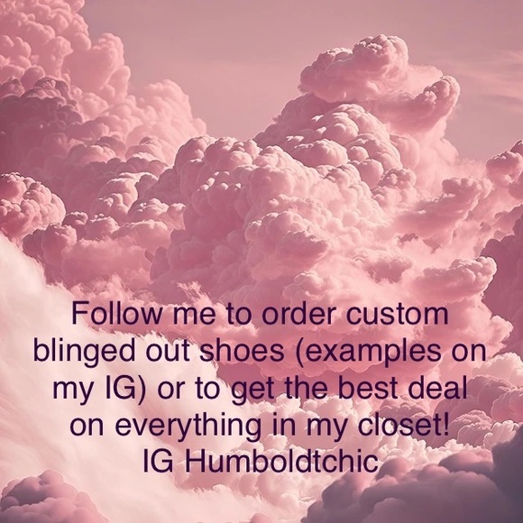 Custom Nikes - Picture 17 of 17